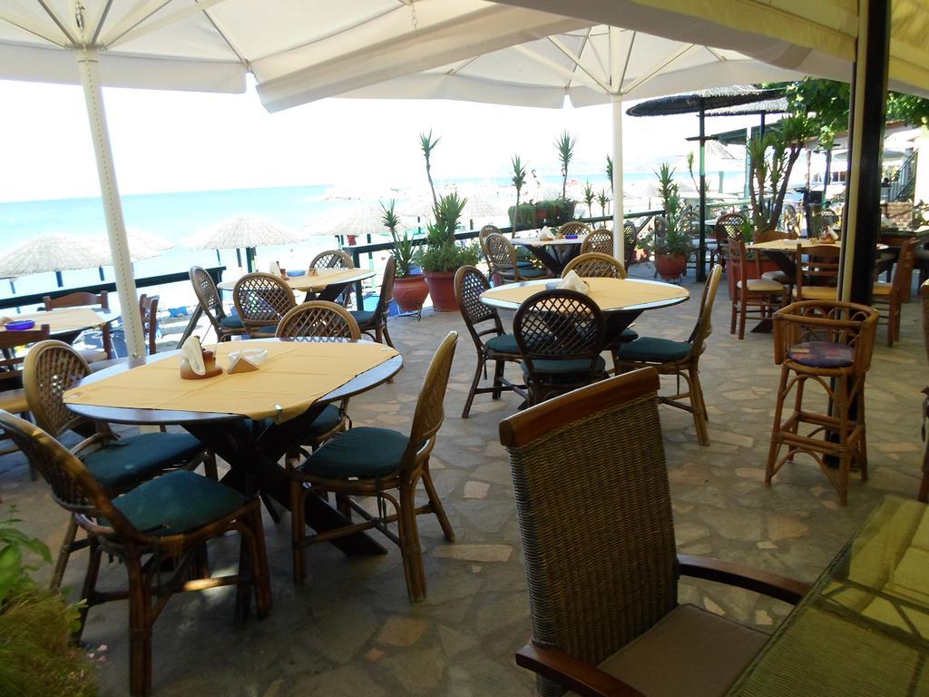 Piatsa Michalis Hotel Potos Exterior photo
