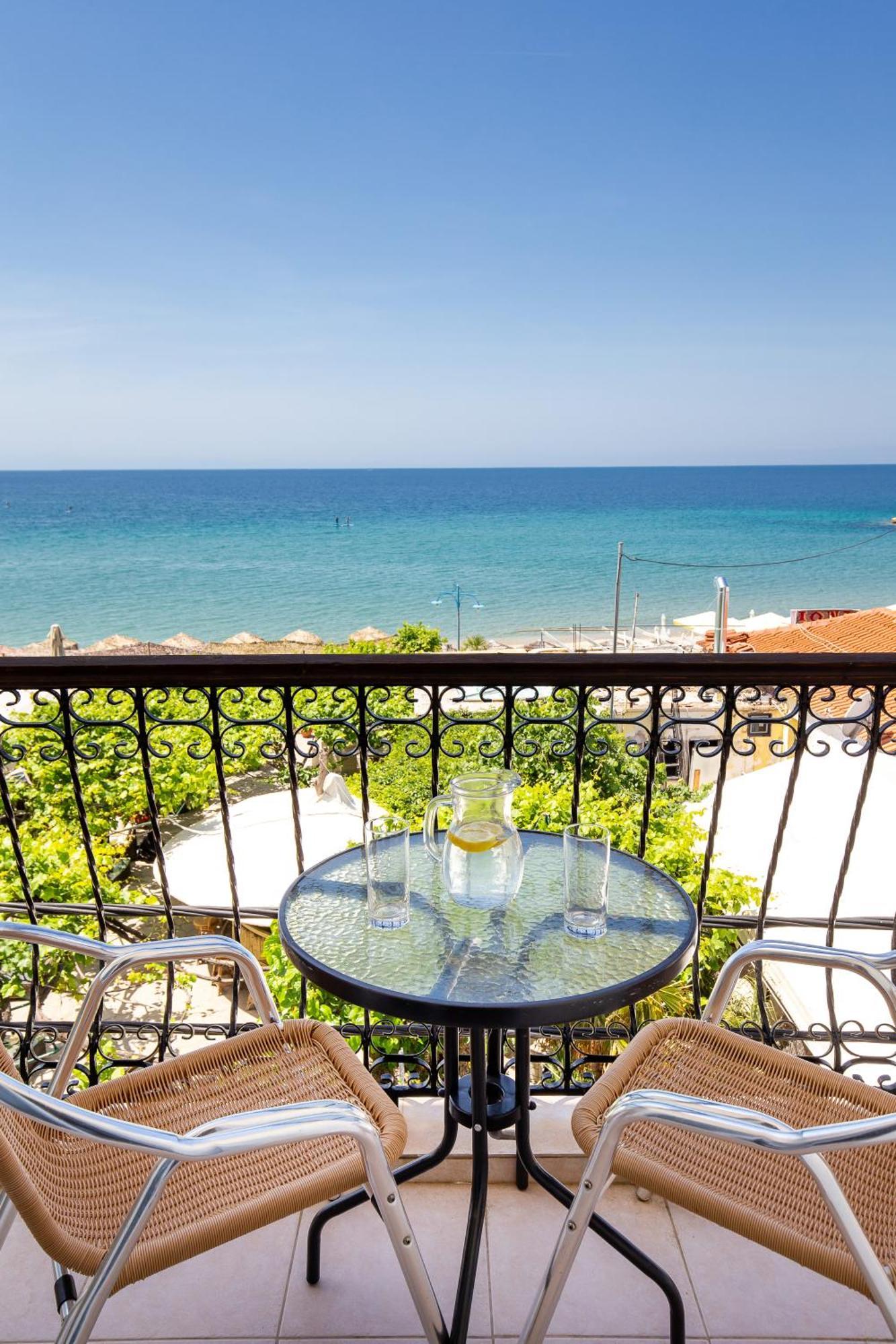 Piatsa Michalis Hotel Potos Exterior photo