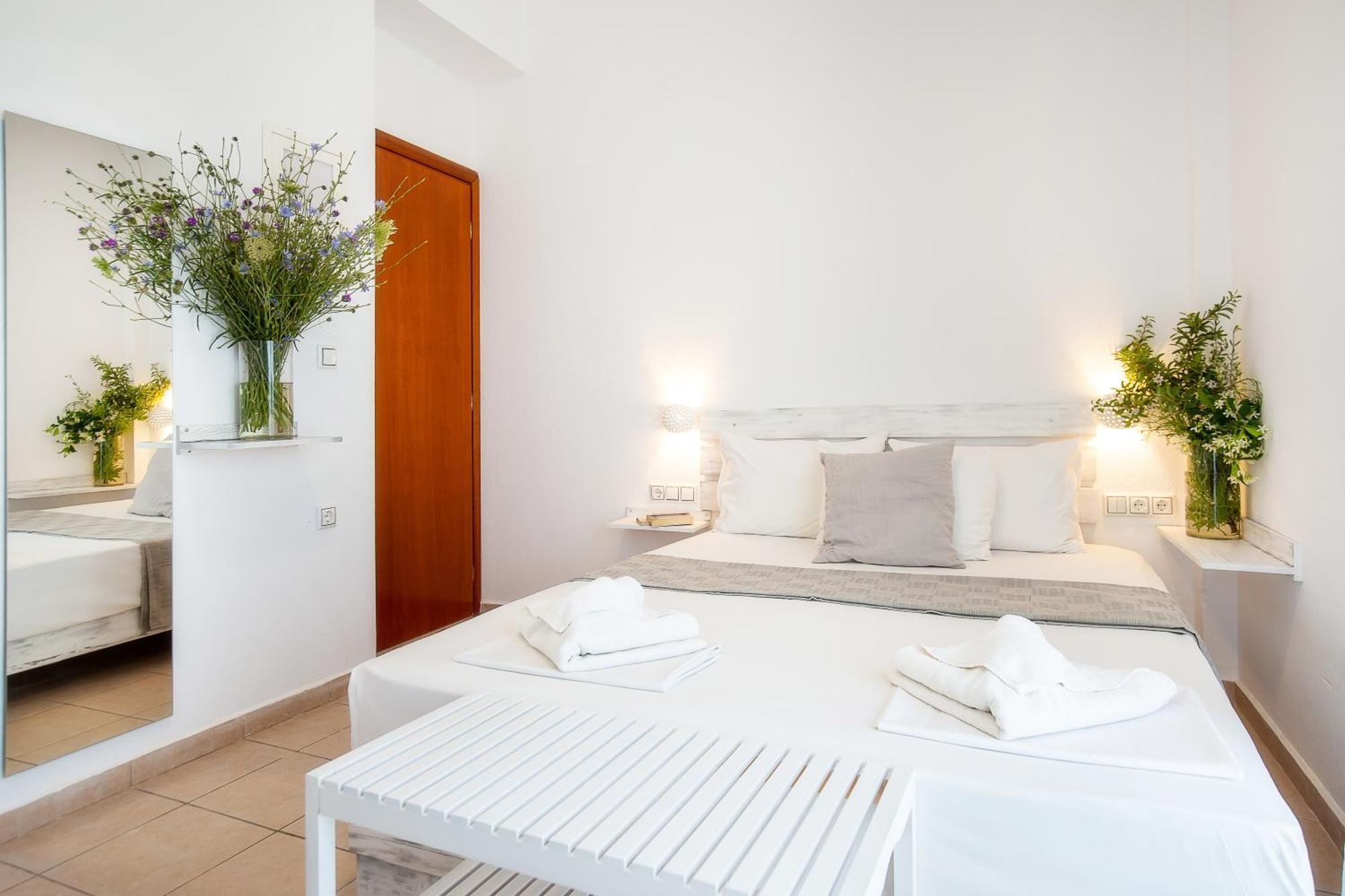Piatsa Michalis Hotel Potos Exterior photo