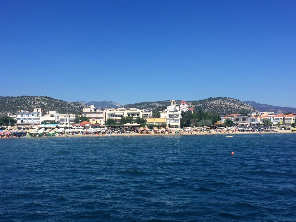 Piatsa Michalis Hotel Potos Exterior photo